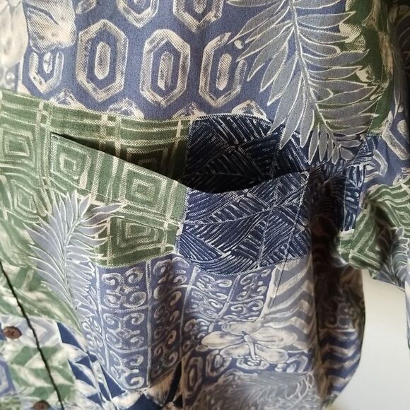 Cooke Street Honolulu Aloha Shirt - Picture 2 of 6